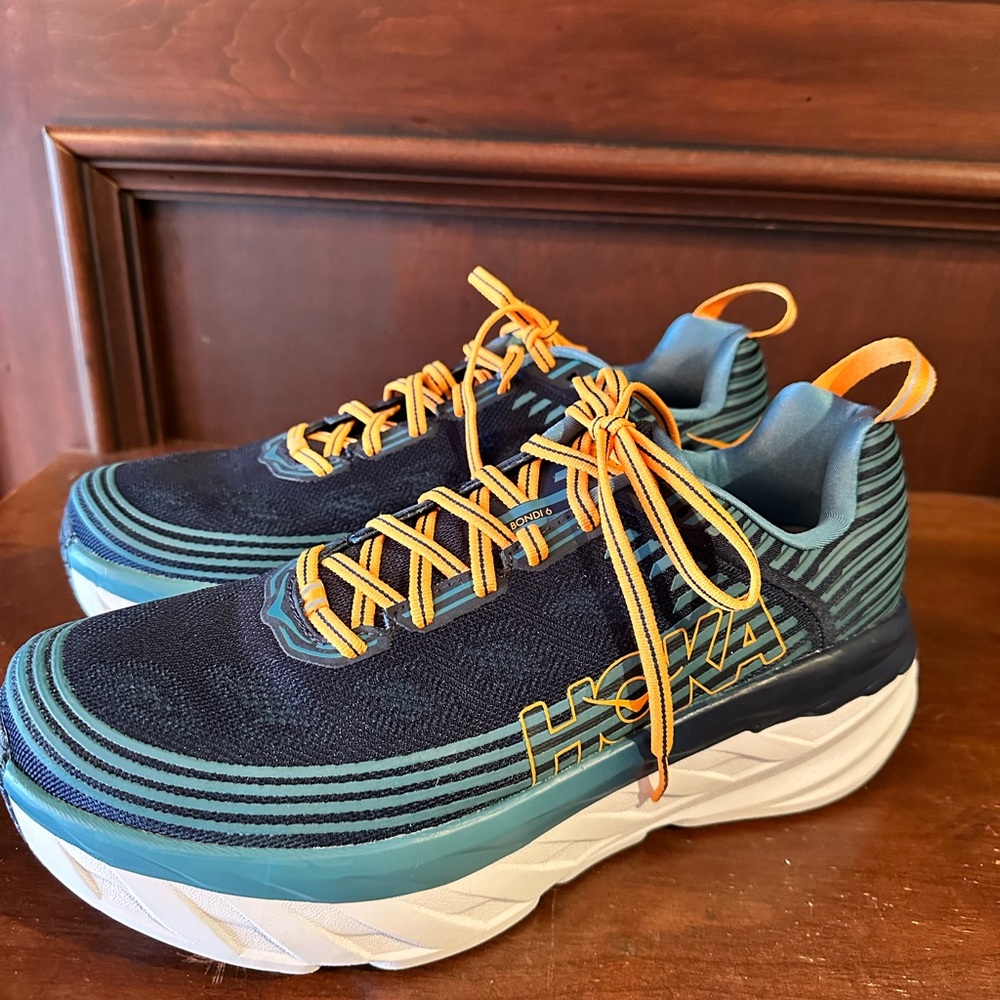 Hoka Time To Fly